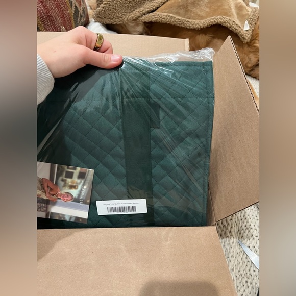 Canvelle Medium Everyday Tote - Limited Release Quilted Hunter Green NWT - Picture 9 of 9